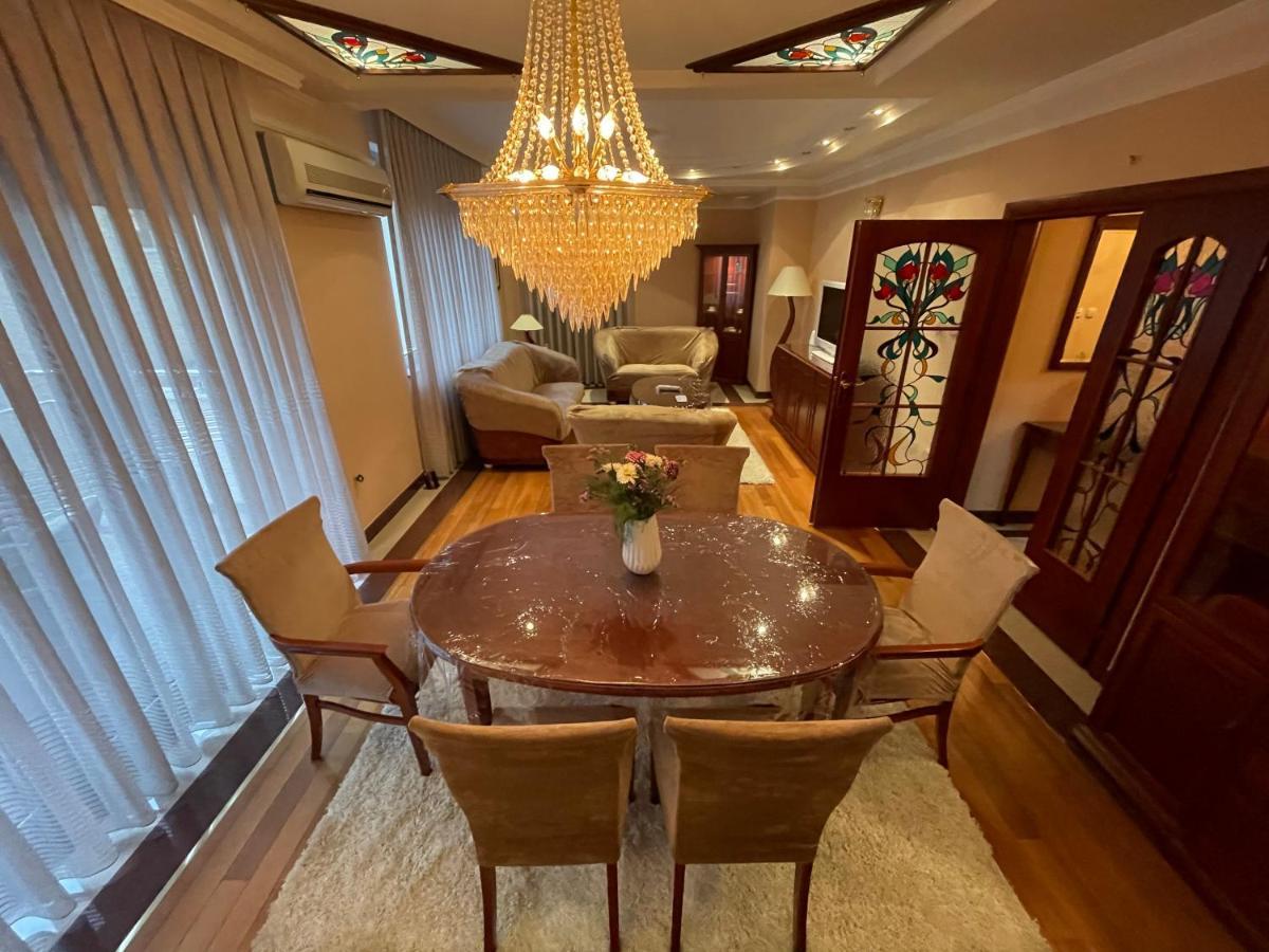 Jackman Apartment